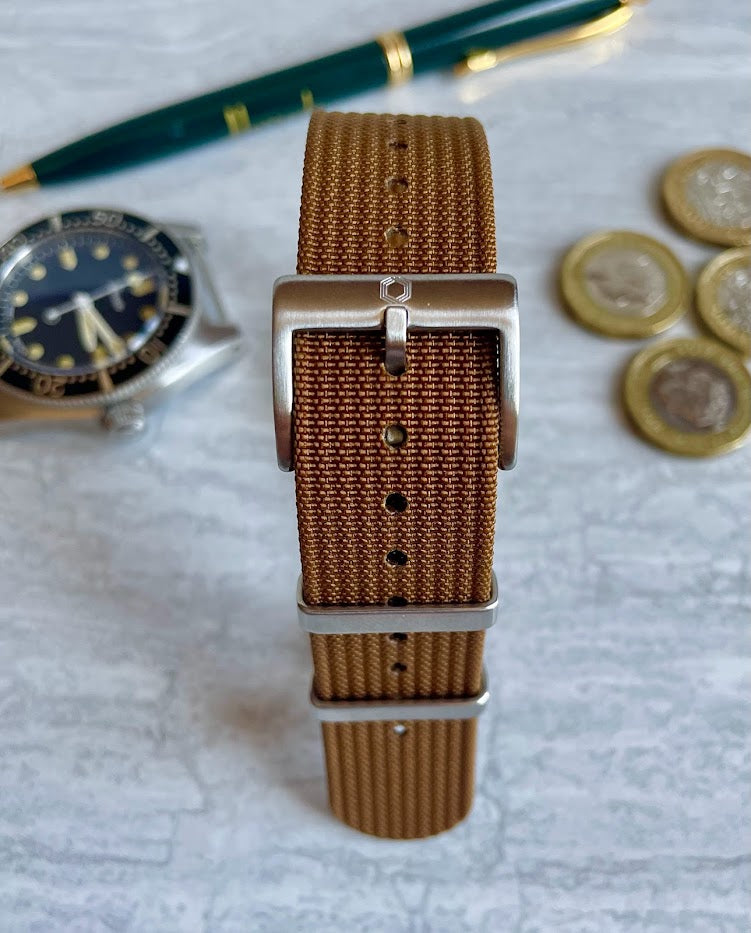 The 'Gibraltar' - Brown adjustable watch strap made of ribbed nylon