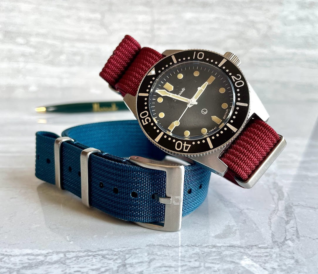 The 'Titan' - Burgundy adjustable watch strap made of ribbed nylon