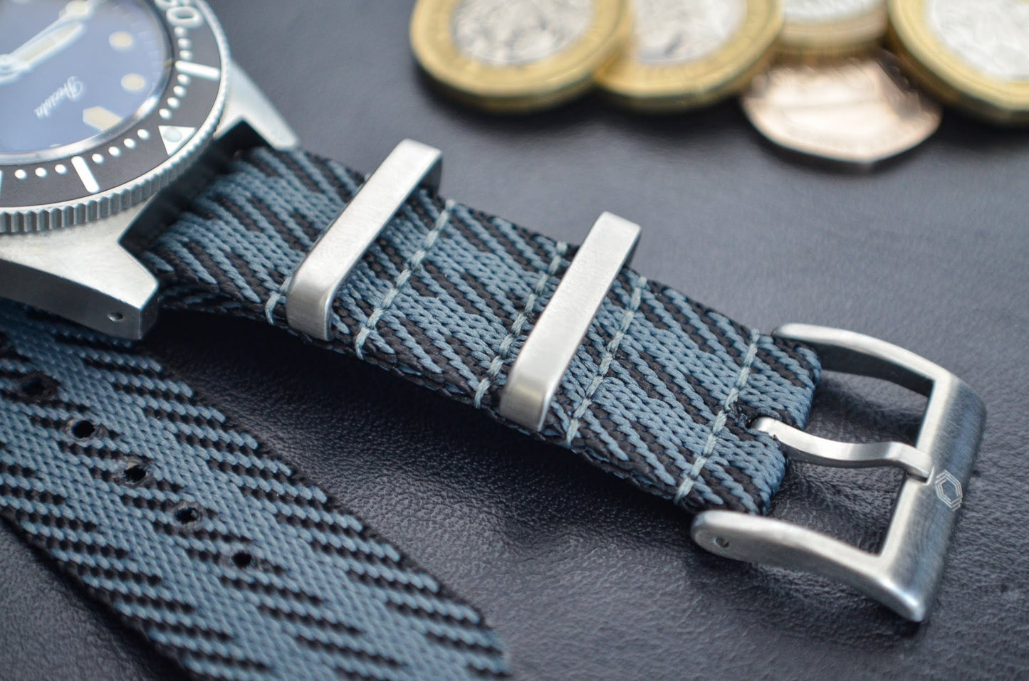 The 'Roger' - Single pass 'Bond' watch strap made of a soft weaved nylon
